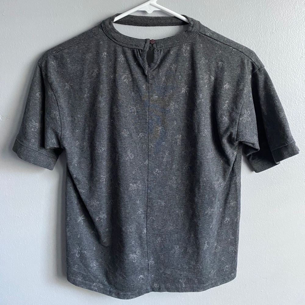 Gray Printed Top - Picture 2 of 2